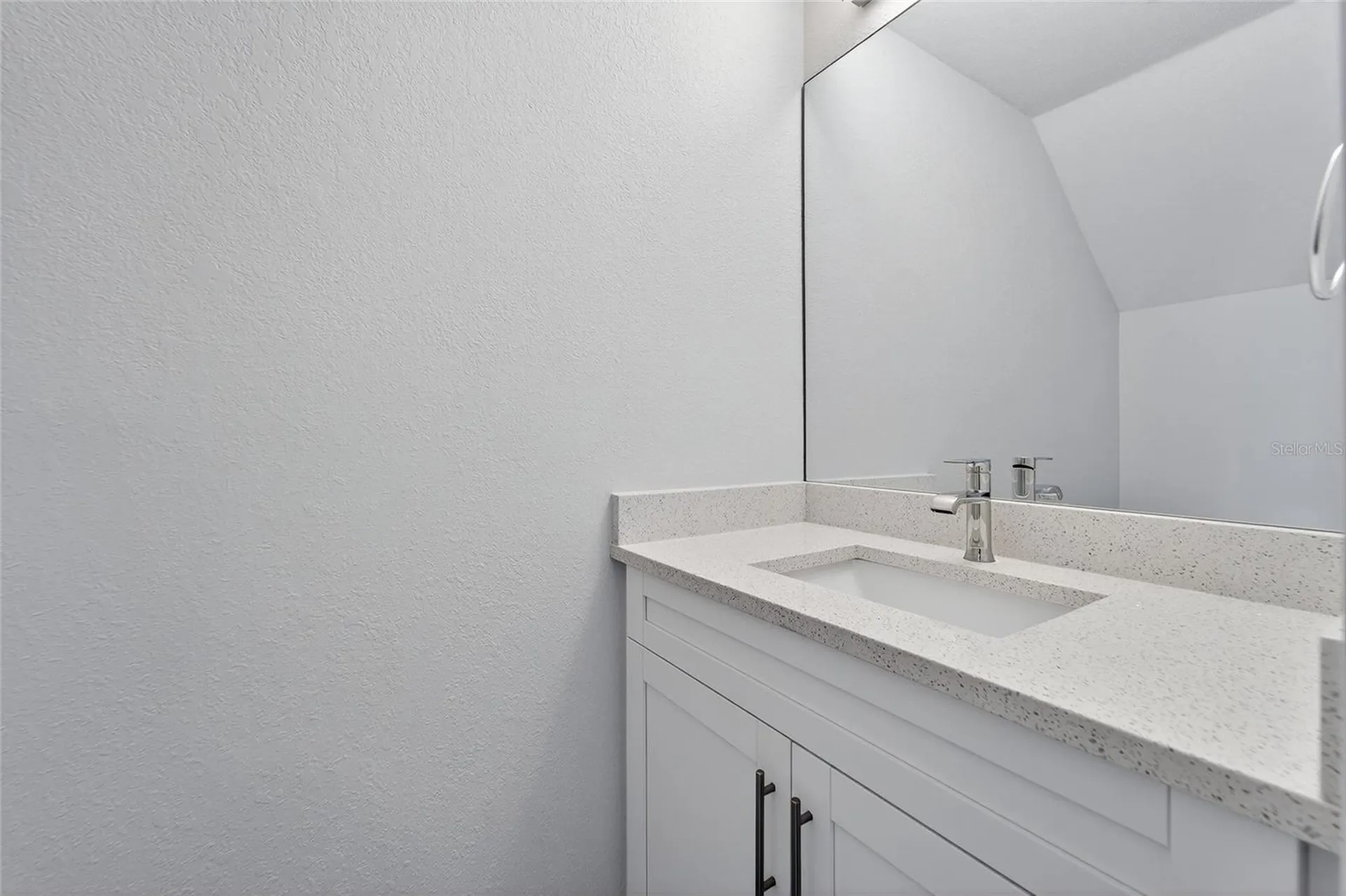 3266 Mangrove Point Drive Ruskin FL 33570