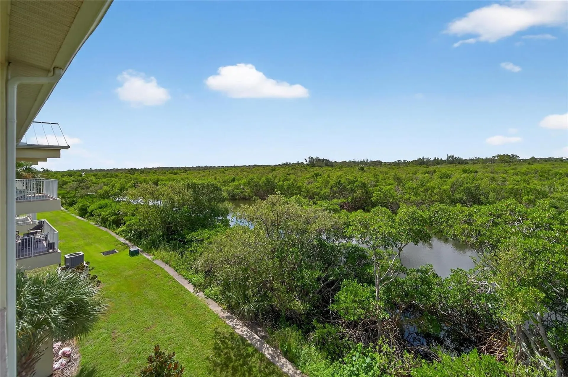 3266 Mangrove Point Drive Ruskin FL 33570