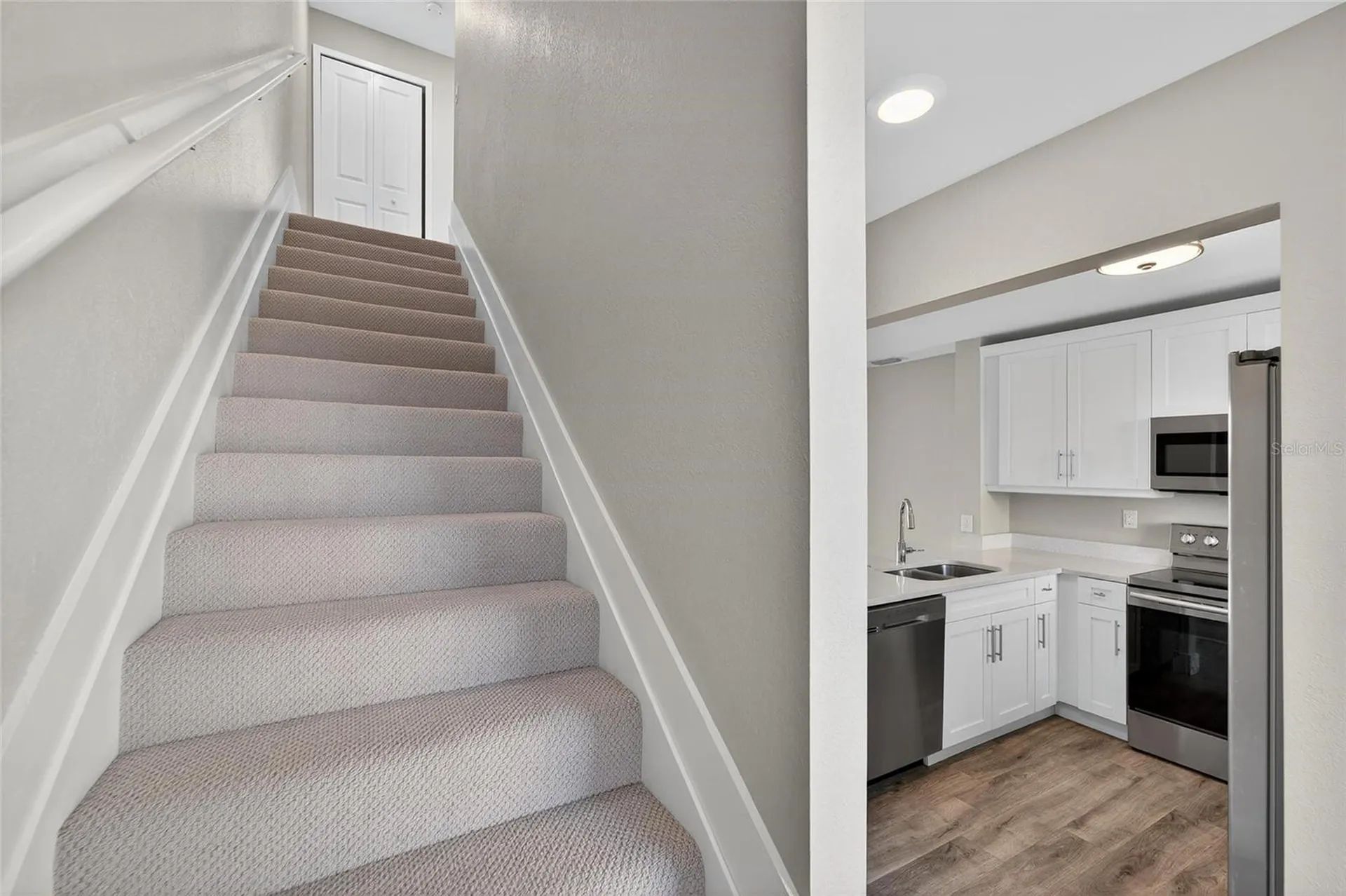 3266 Mangrove Point Drive Ruskin FL 33570
