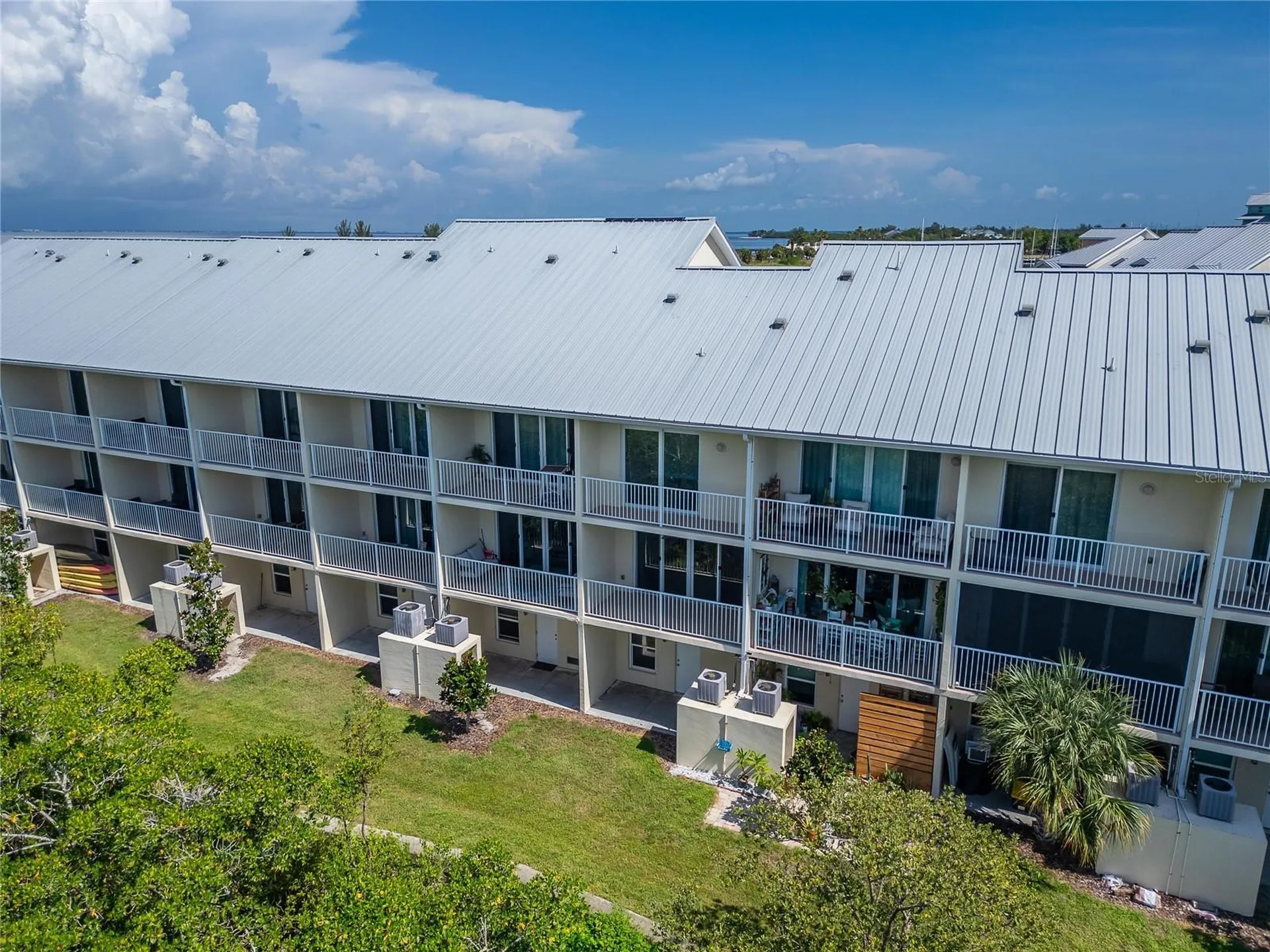 3266 Mangrove Point Drive Ruskin FL 33570