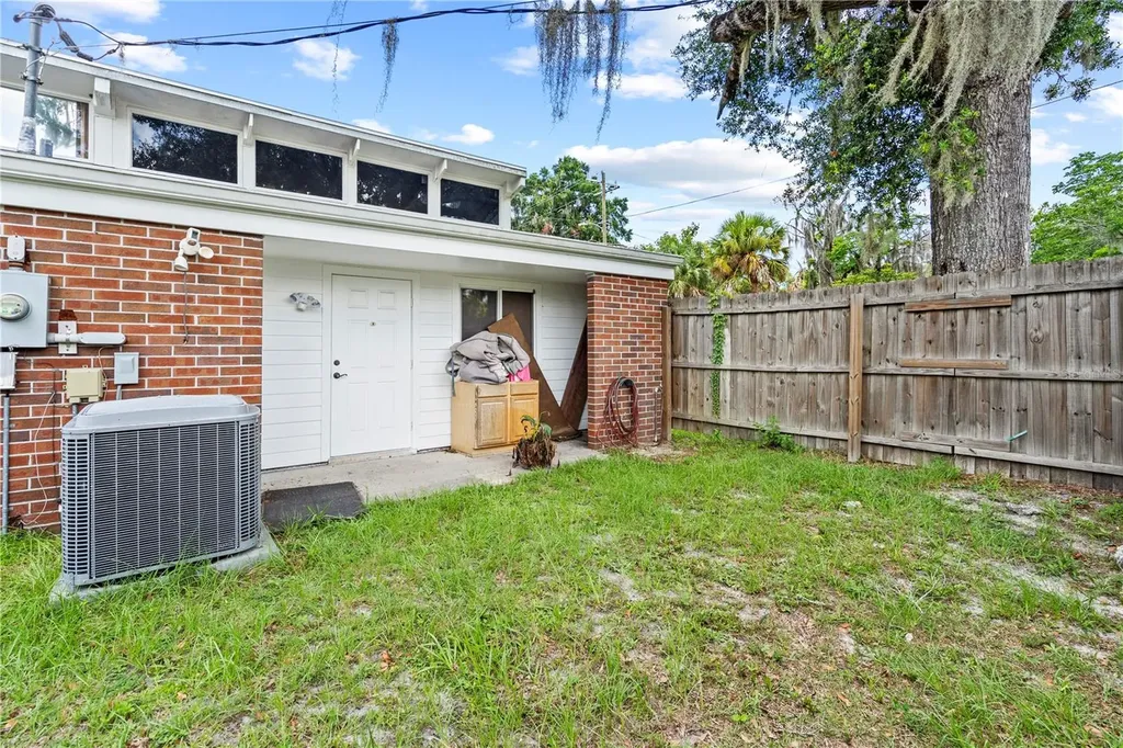 117 NE 1st Street Chiefland FL 32626
