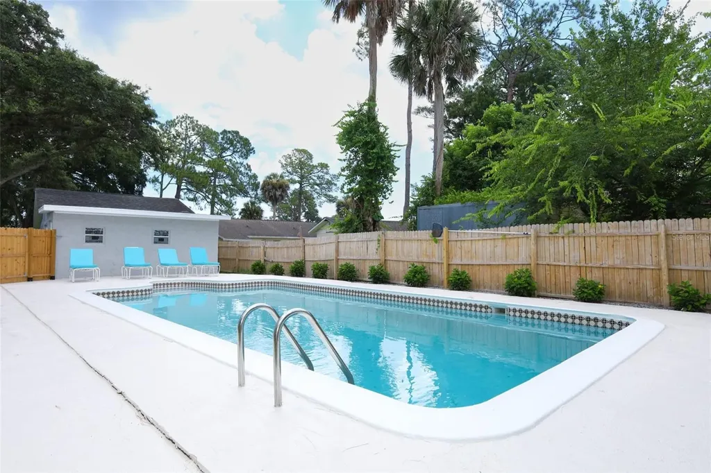 1636 Tuscaloosa Avenue Holly Hill FL 32117