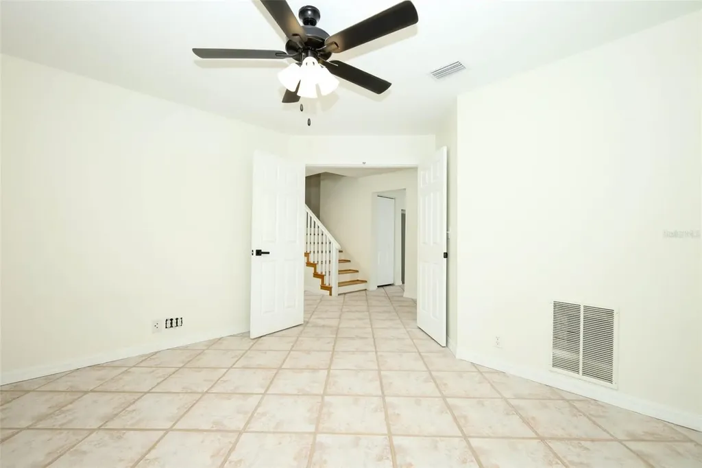 1636 Tuscaloosa Avenue Holly Hill FL 32117