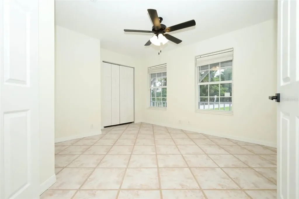 1636 Tuscaloosa Avenue Holly Hill FL 32117
