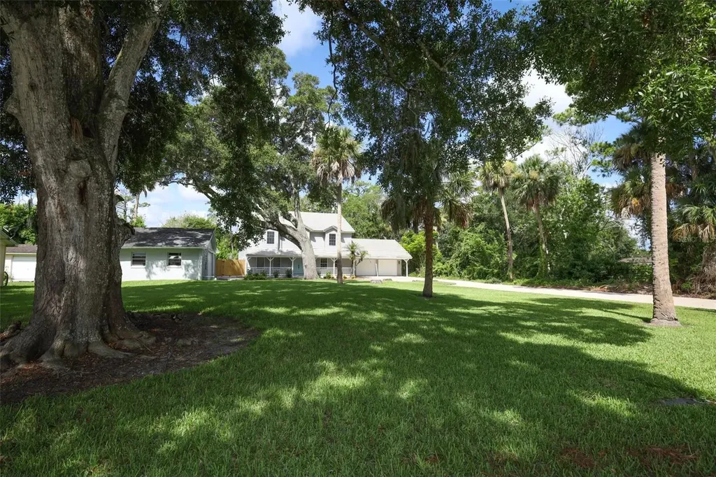 1636 Tuscaloosa Avenue Holly Hill FL 32117
