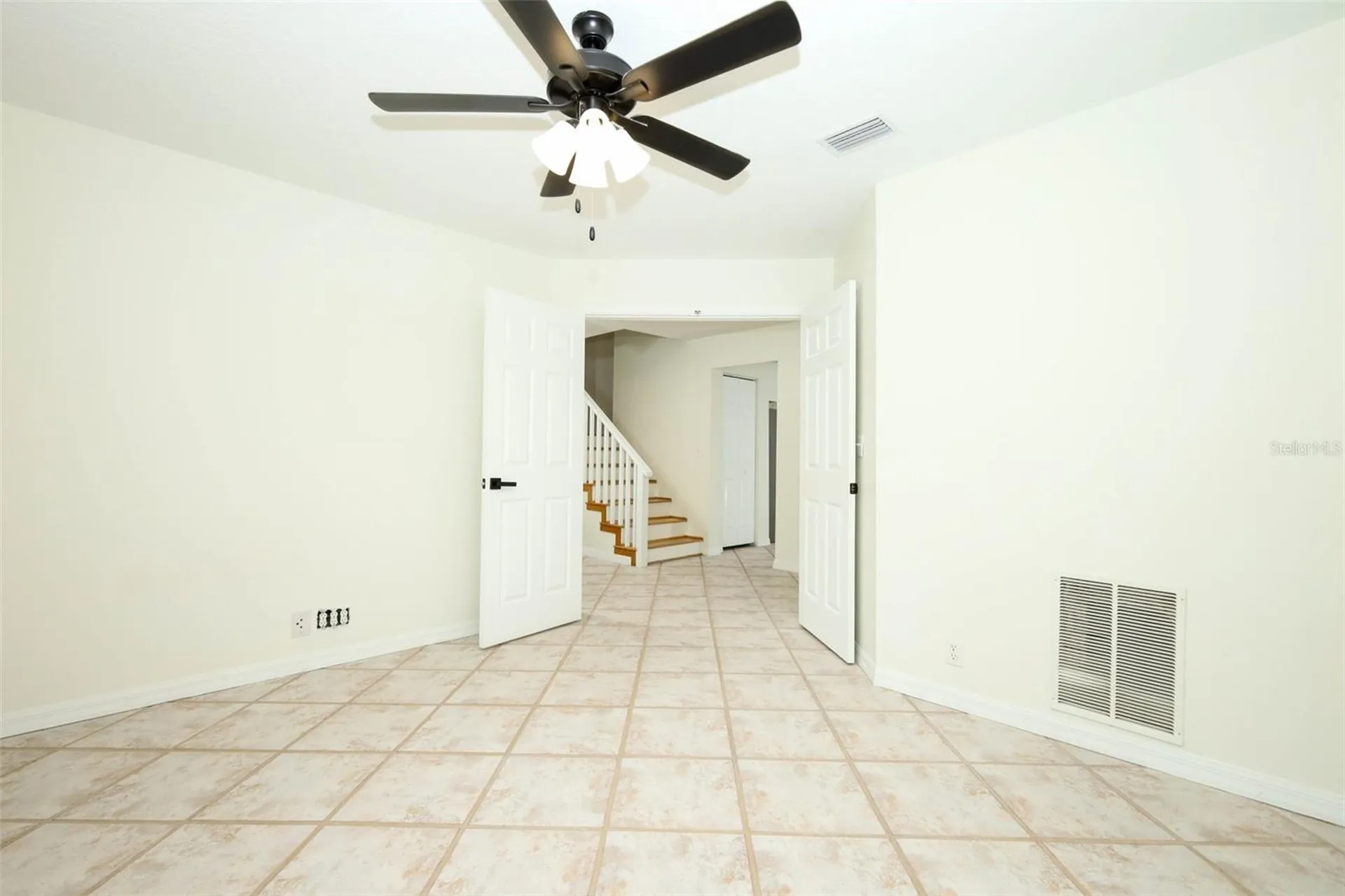 1636 Tuscaloosa Avenue Holly Hill FL 32117