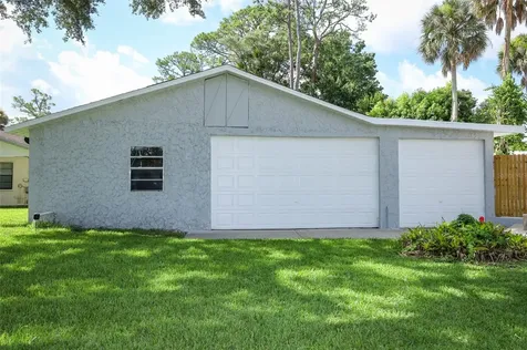 1636 Tuscaloosa Avenue Holly Hill FL 32117