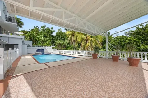 151 Alturas Tejas Las Piedras PR 00771