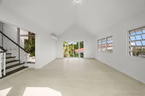 151 Alturas Tejas Las Piedras PR 00771