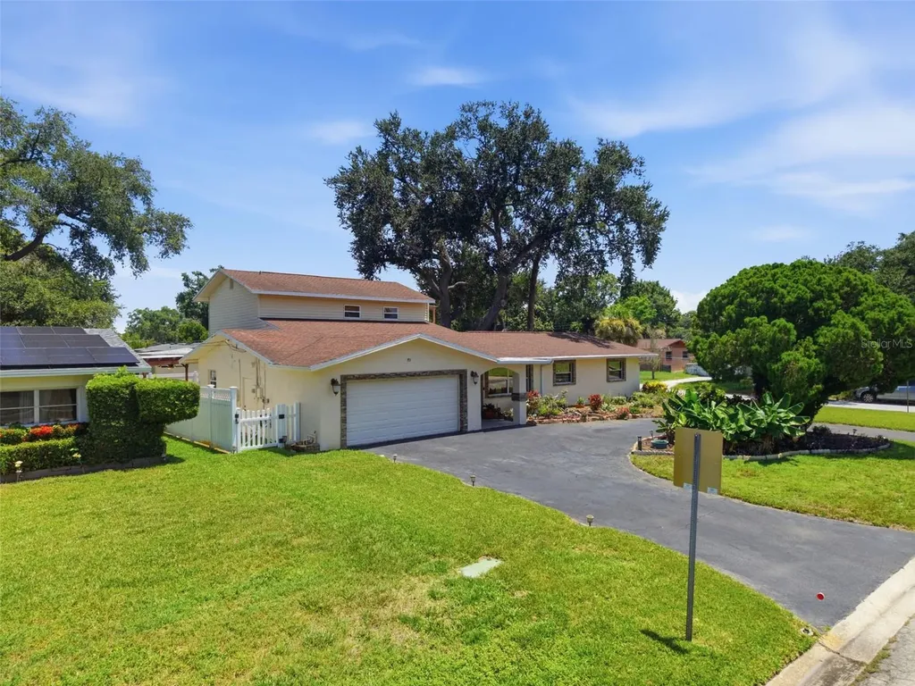 701 58th Avenue S St Petersburg FL 33705