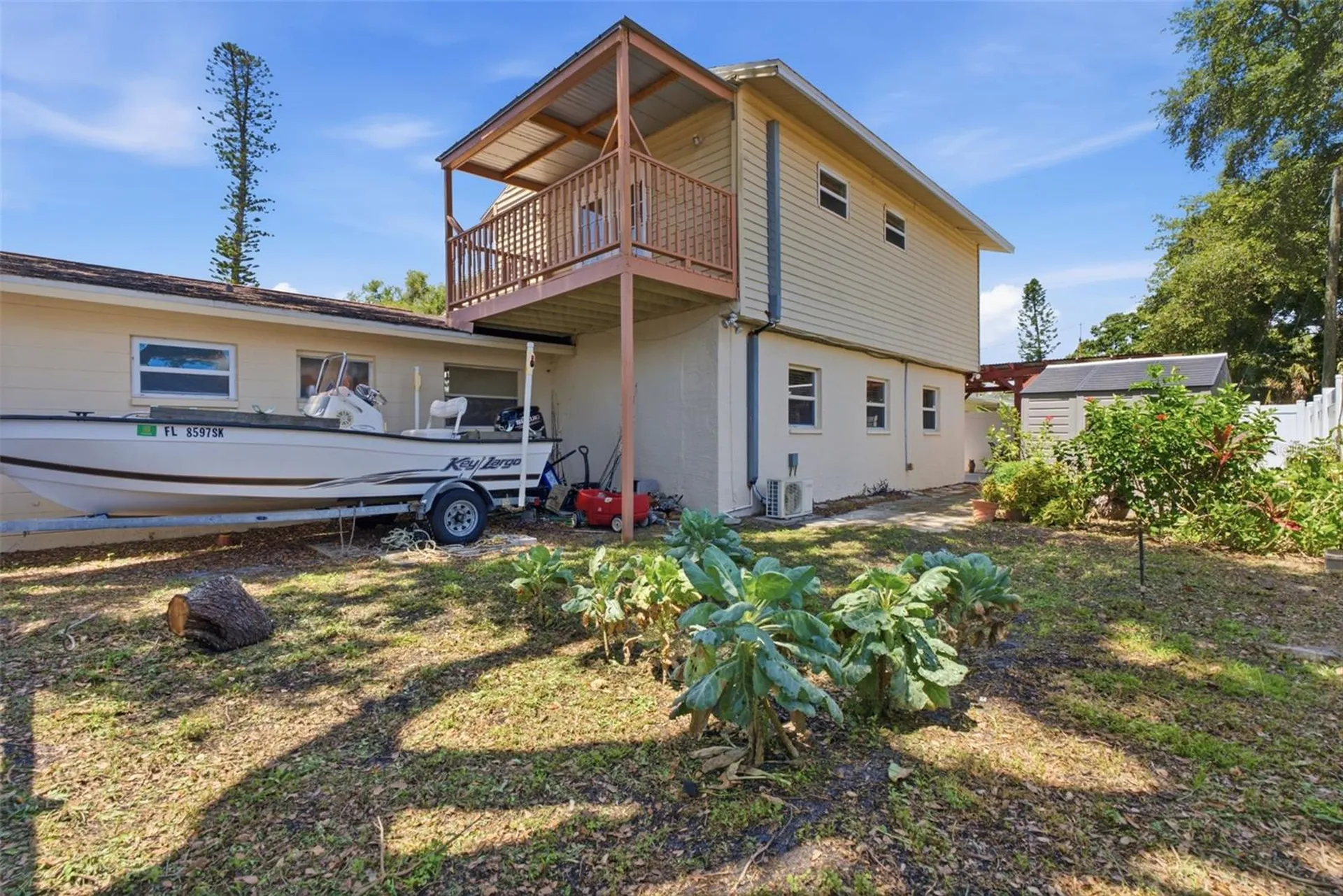 701 58th Avenue S St Petersburg FL 33705