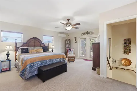 701 58th Avenue S St Petersburg FL 33705
