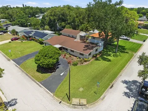 701 58th Avenue S St Petersburg FL 33705