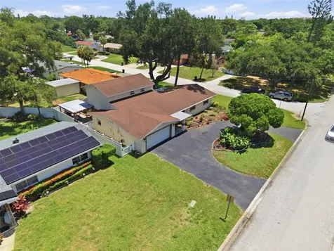 701 58th Avenue S St Petersburg FL 33705
