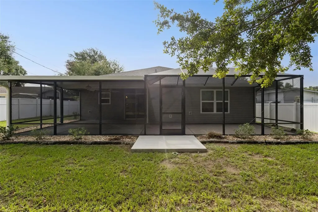 209 Jean Street Tavares FL 32778