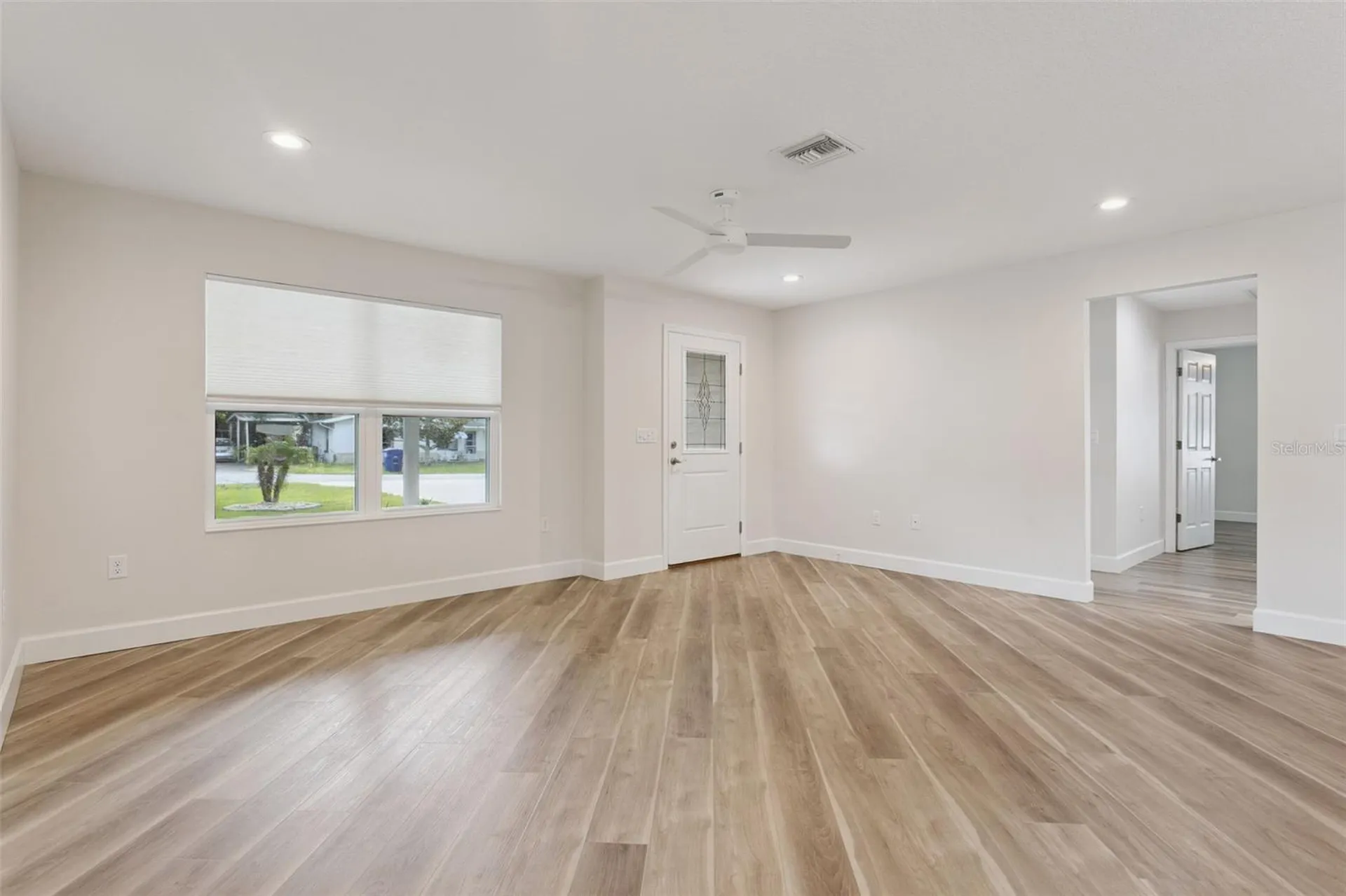 209 Jean Street Tavares FL 32778