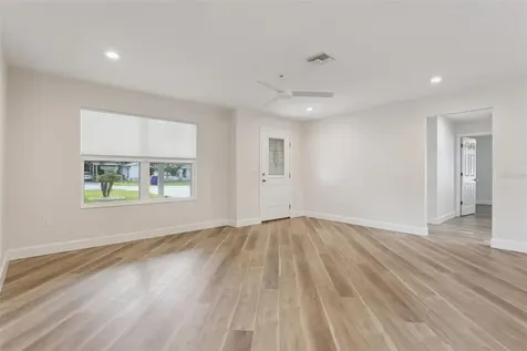 209 Jean Street Tavares FL 32778