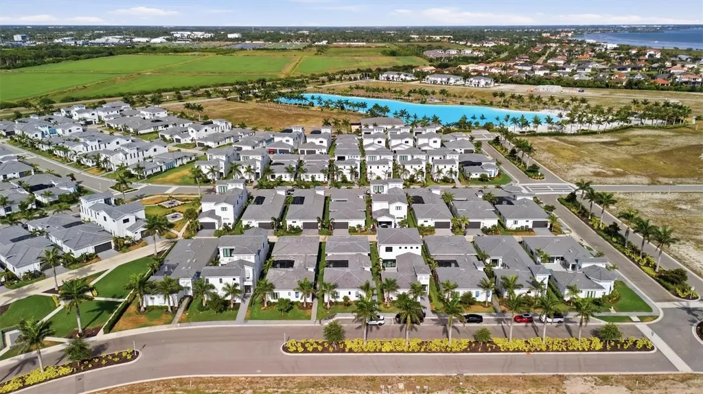 6027 Salt Grass Street Bradenton FL 34210