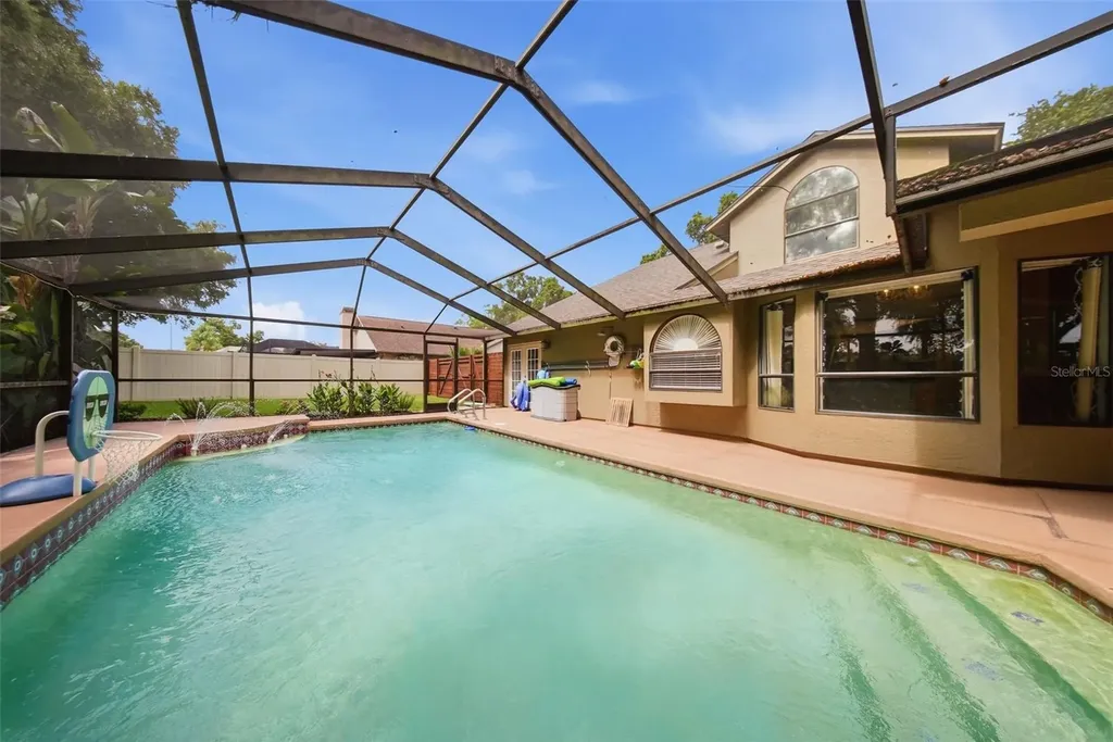 2704 Buckhorn Oaks Drive Valrico FL 33594