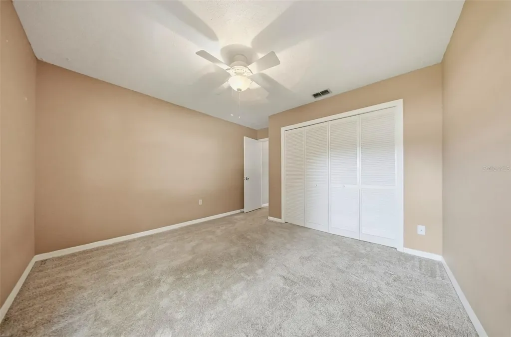 2704 Buckhorn Oaks Drive Valrico FL 33594