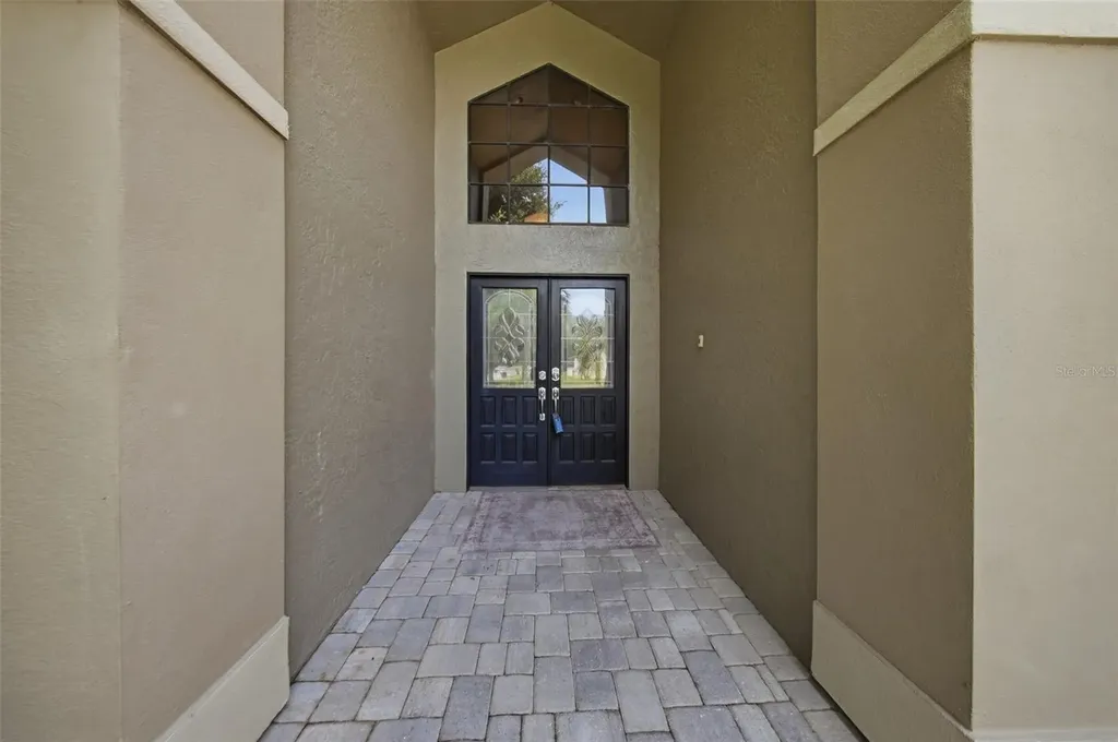 2704 Buckhorn Oaks Drive Valrico FL 33594