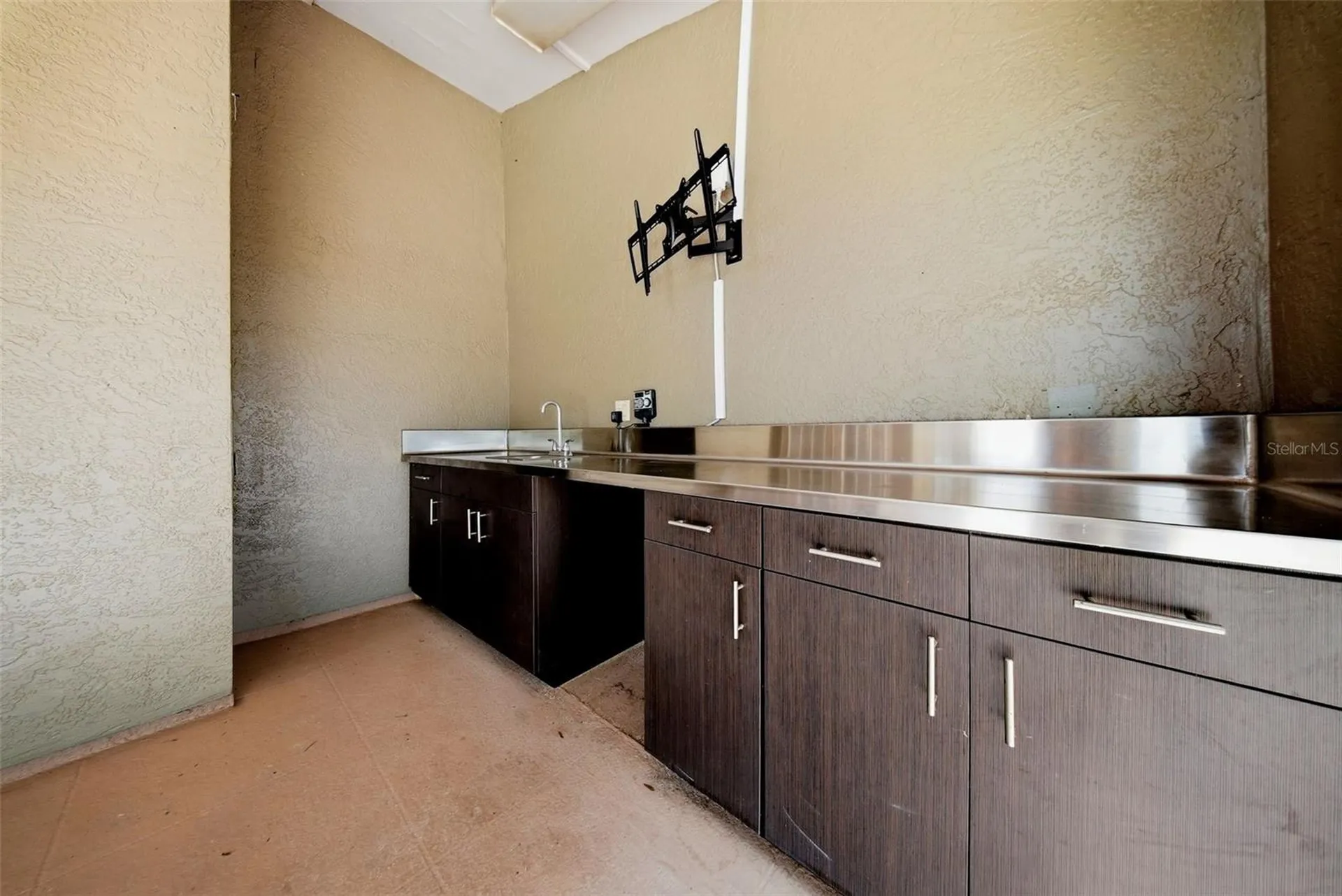 2704 Buckhorn Oaks Drive Valrico FL 33594