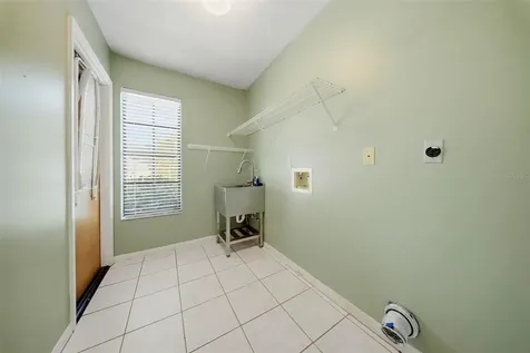 2704 Buckhorn Oaks Drive Valrico FL 33594