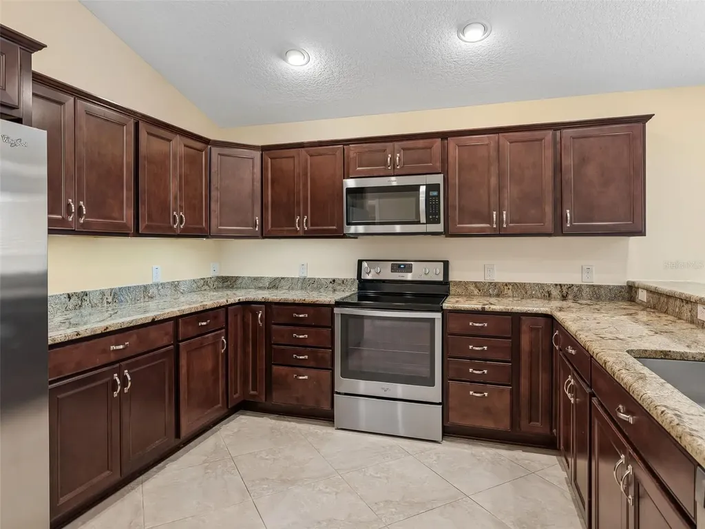 2877 Feustel Avenue The Villages FL 32163