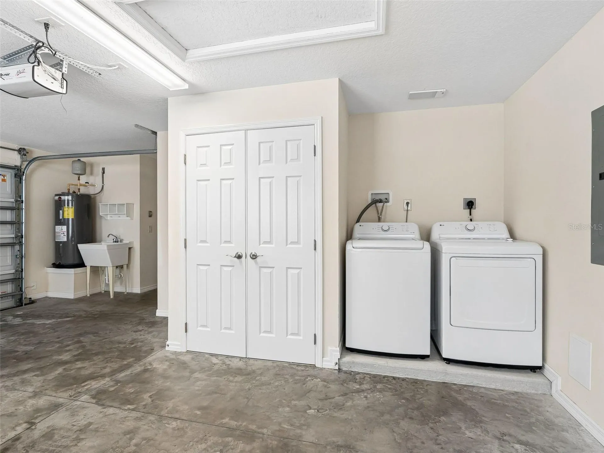 2877 Feustel Avenue The Villages FL 32163