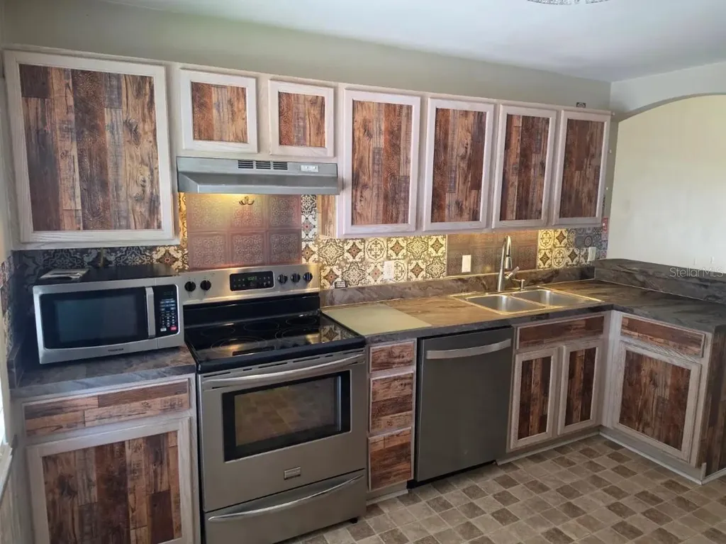416 Eagle Ridge Drive Davenport FL 33837