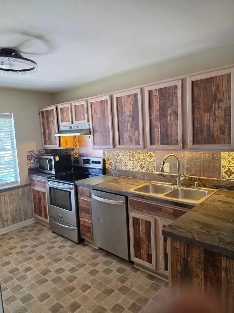 416 Eagle Ridge Drive Davenport FL 33837