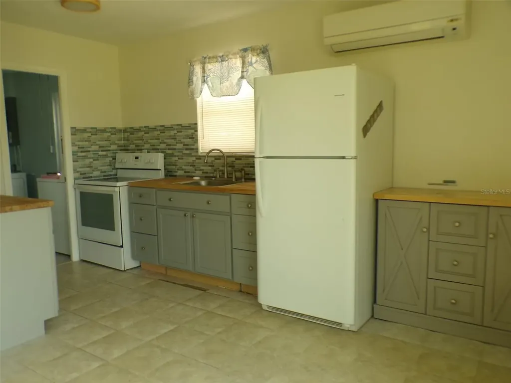 4011 Grobe Street North Port FL 34287