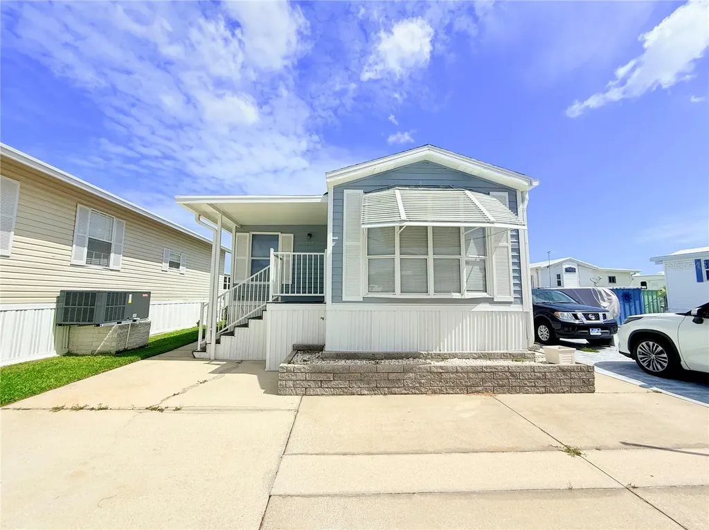 2215 73rd Street E Palmetto FL 34221