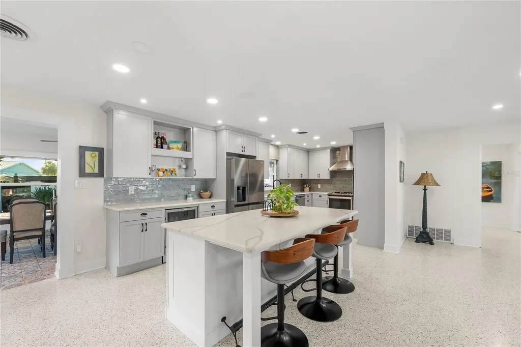 1604 Orange Avenue Tavares FL 32778