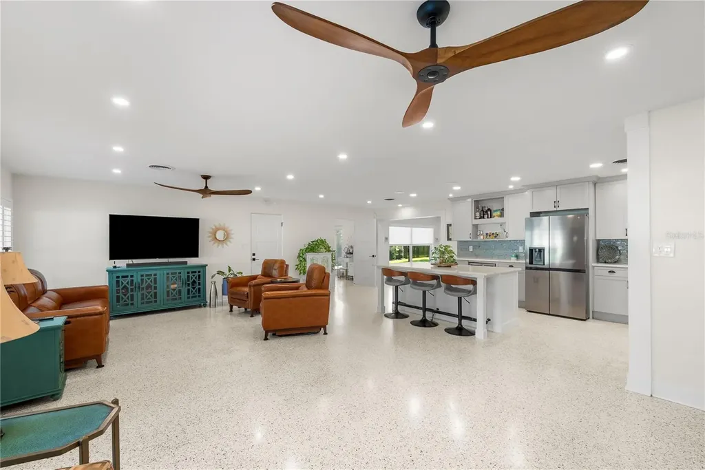 1604 Orange Avenue Tavares FL 32778