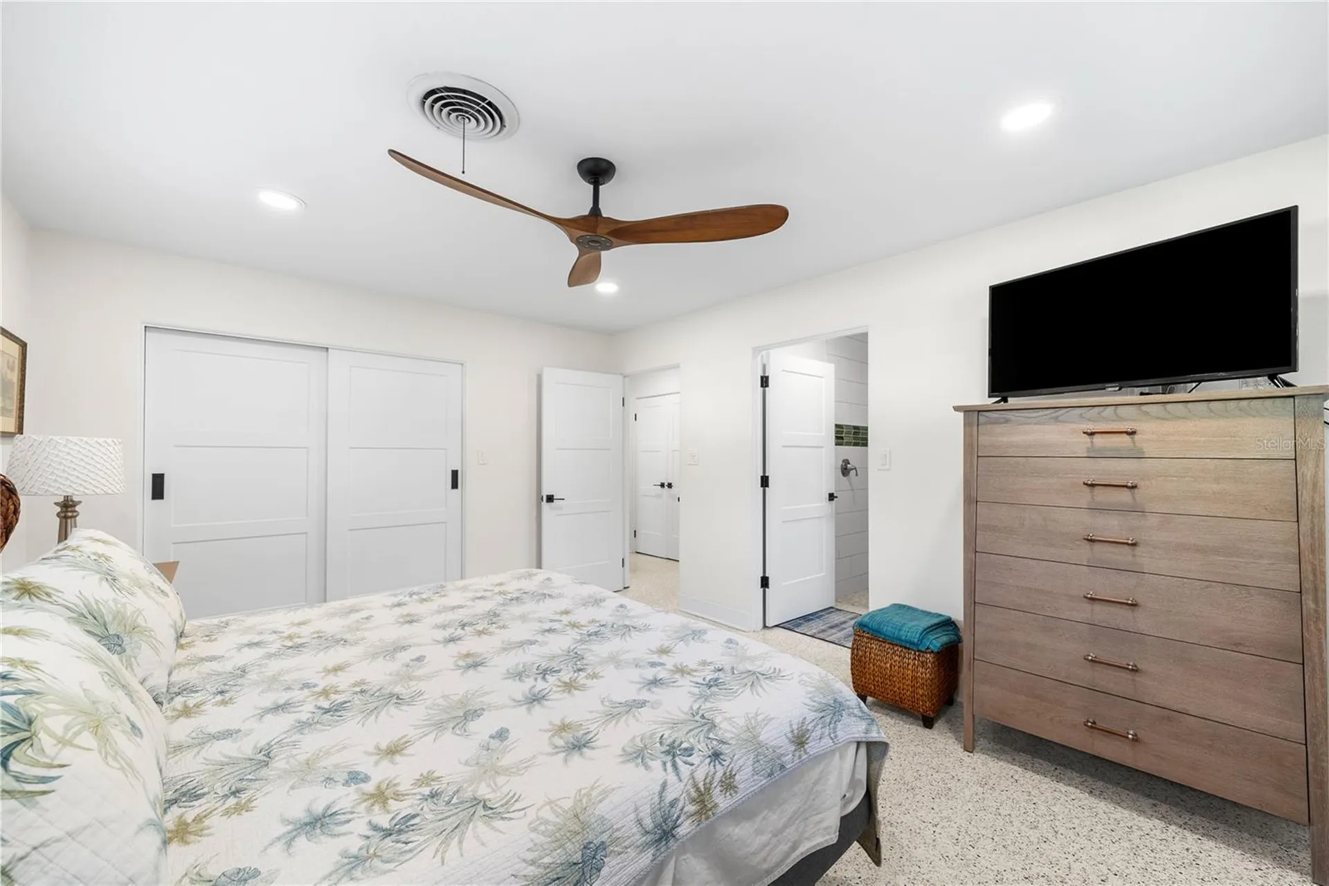 1604 Orange Avenue Tavares FL 32778