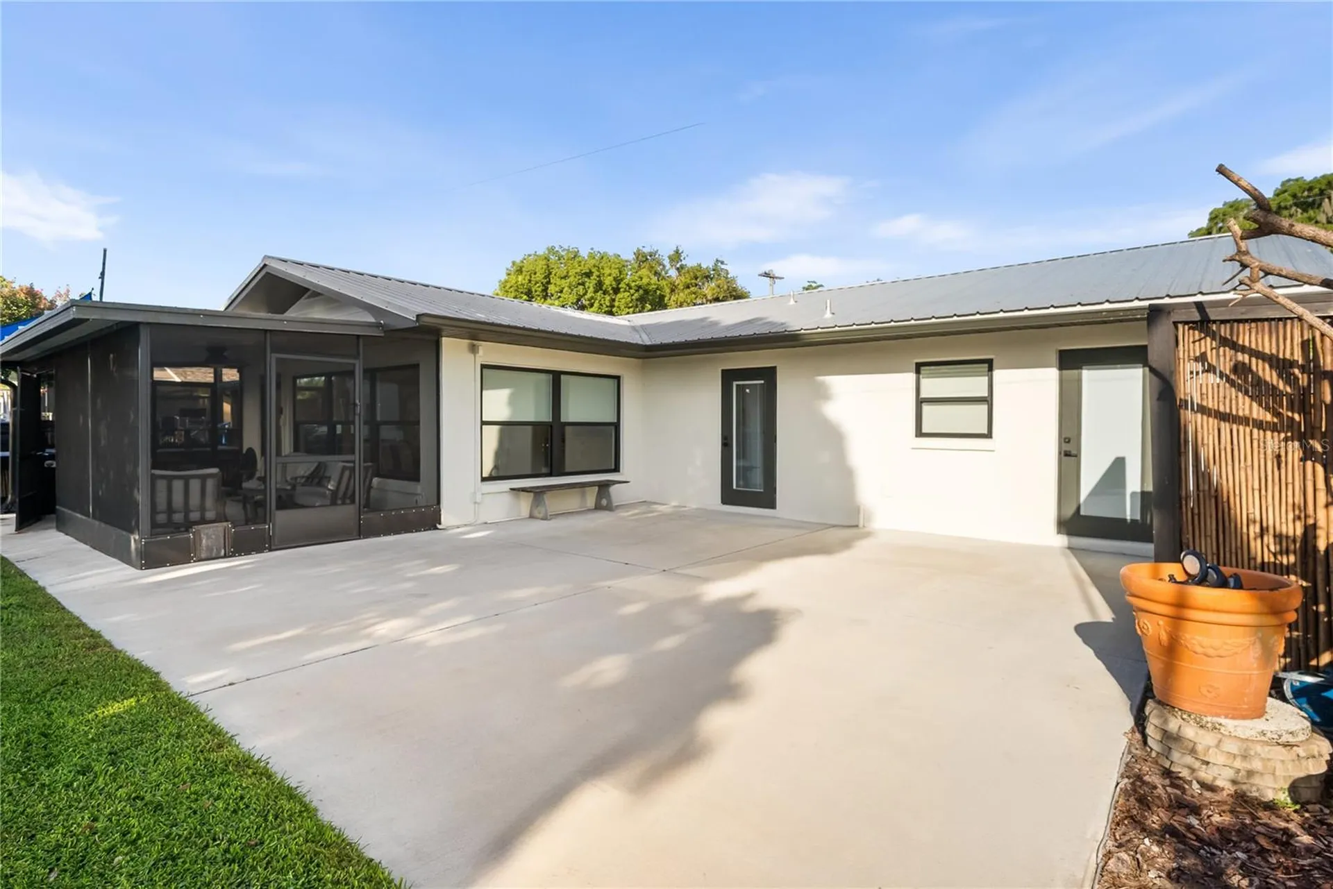 1604 Orange Avenue Tavares FL 32778