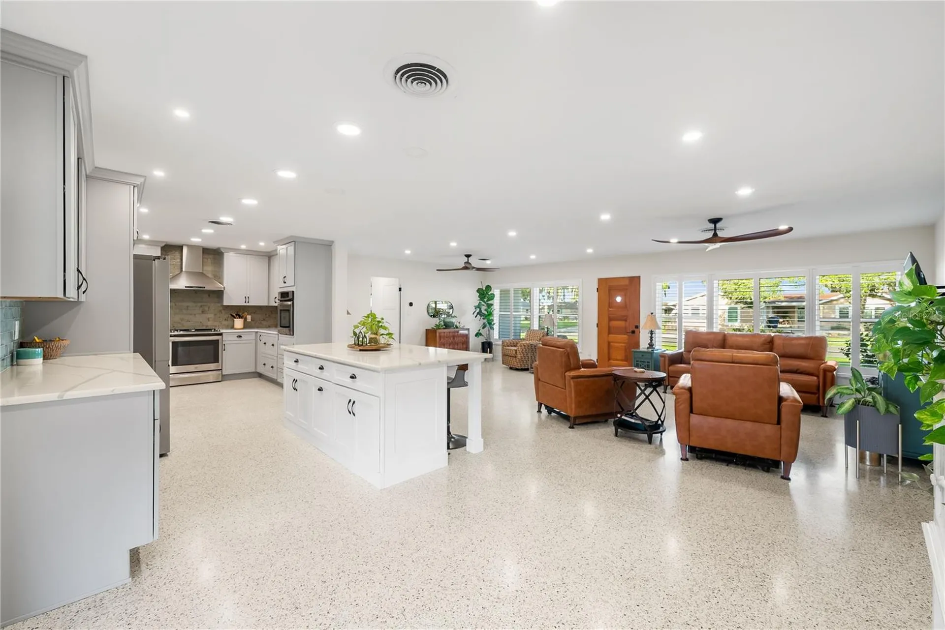 1604 Orange Avenue Tavares FL 32778