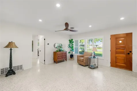 1604 Orange Avenue Tavares FL 32778