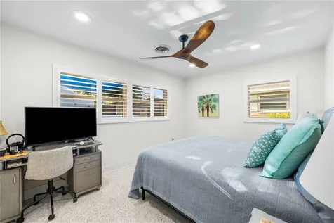 1604 Orange Avenue Tavares FL 32778