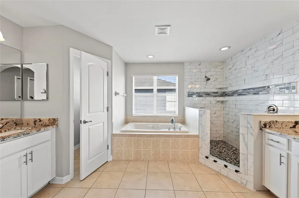 5224 58th Terrace E Bradenton FL 34203