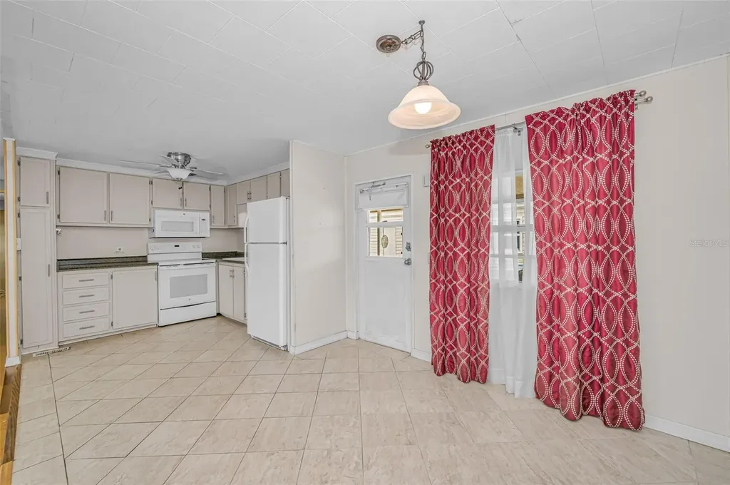 10539 Tahitian Lane Largo FL 33773