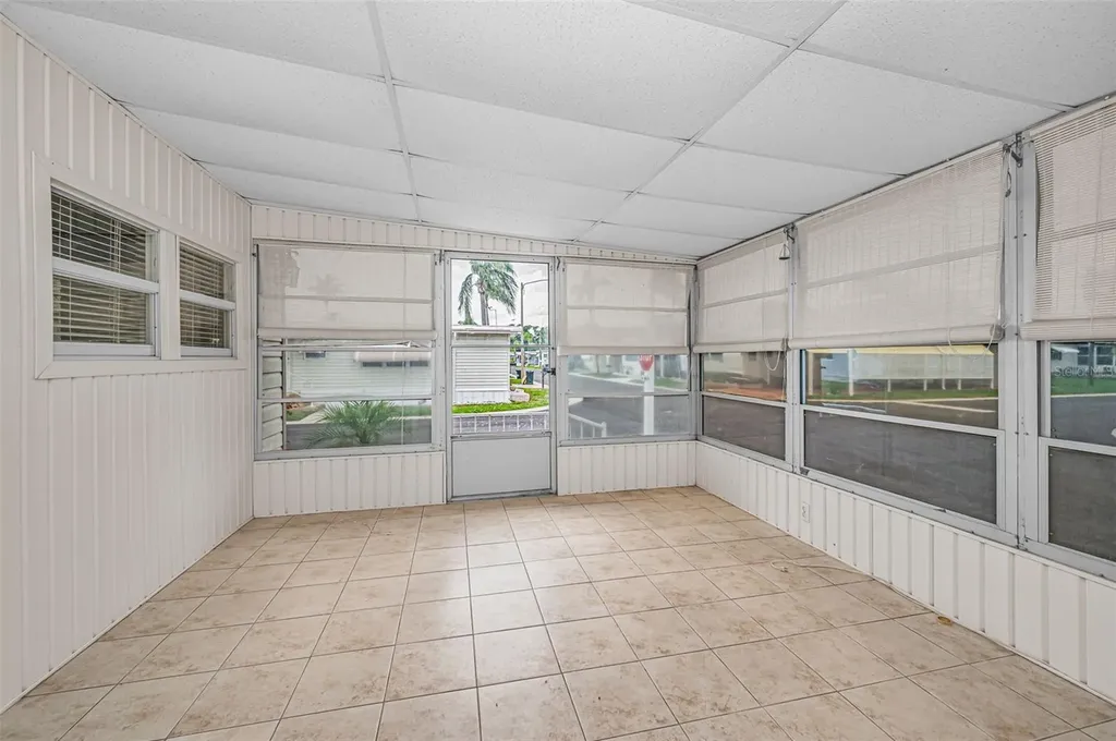 10539 Tahitian Lane Largo FL 33773
