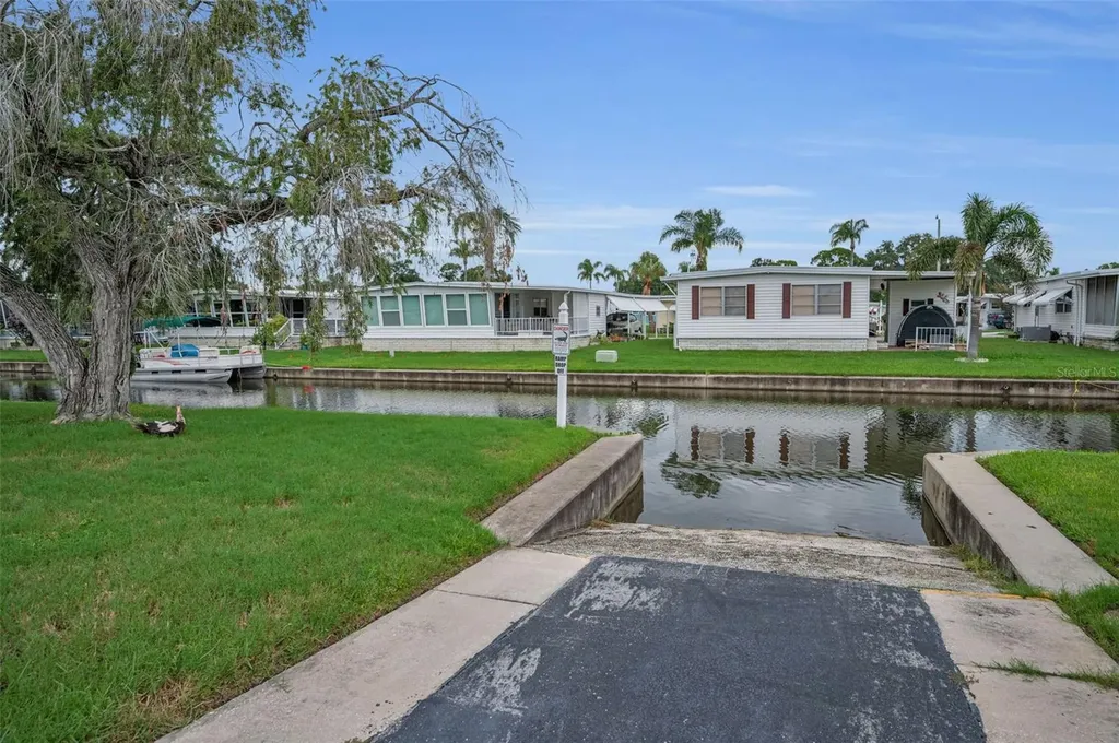 10539 Tahitian Lane Largo FL 33773