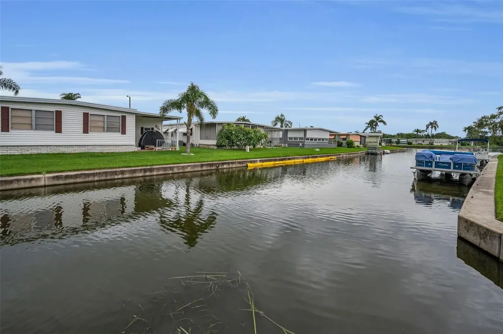 10539 Tahitian Lane Largo FL 33773