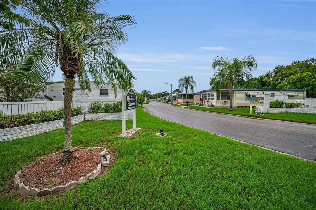 10539 Tahitian Lane Largo FL 33773