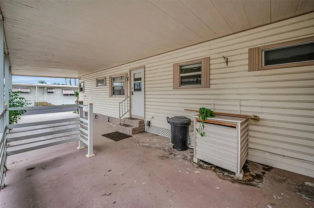 10539 Tahitian Lane Largo FL 33773