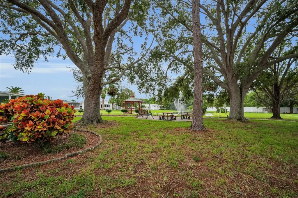 10539 Tahitian Lane Largo FL 33773