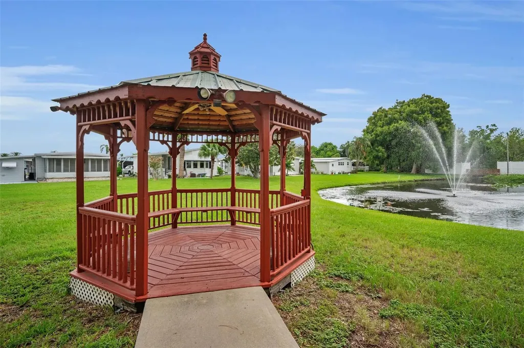 10539 Tahitian Lane Largo FL 33773