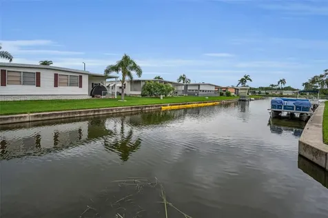 10539 Tahitian Lane Largo FL 33773